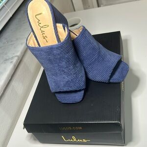 NEW Lulus Raelynn Corduroy Navy blue Peep-Toe Mules. Size 6.5